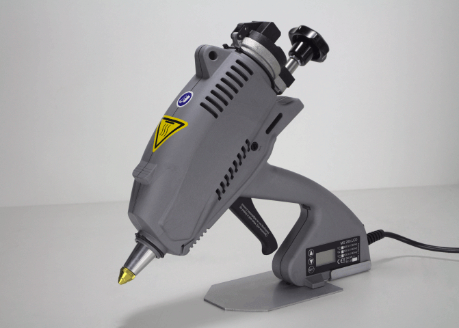 Comparison of Reka mechanical glue guns from the MS 200 series